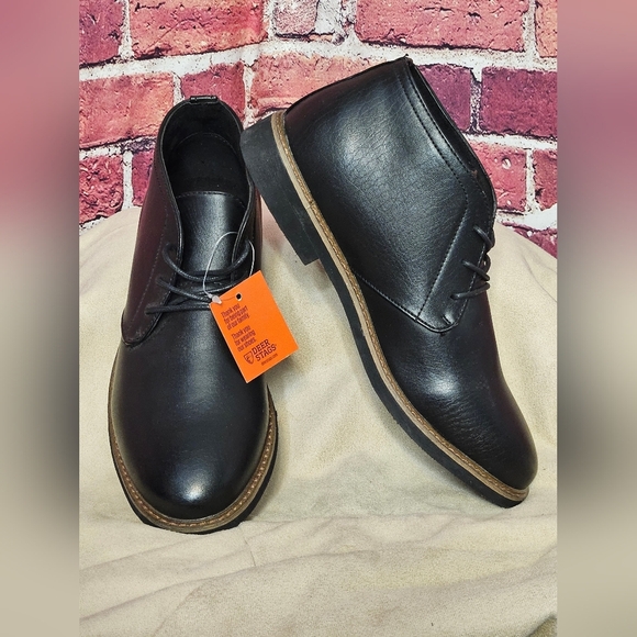 Classic Black Leather Men's Shoes - Picture 7 of 7